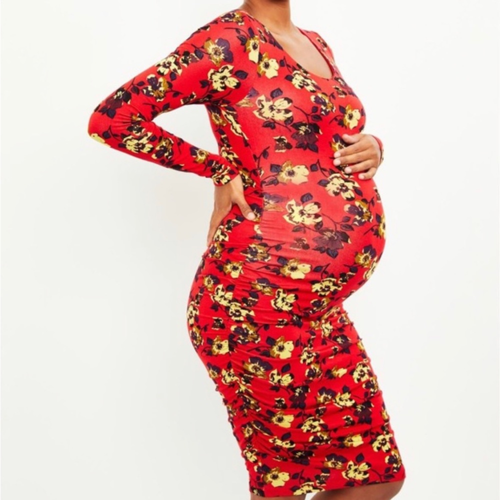 A Pean In The Pod Red Floral LongSleeve Dress